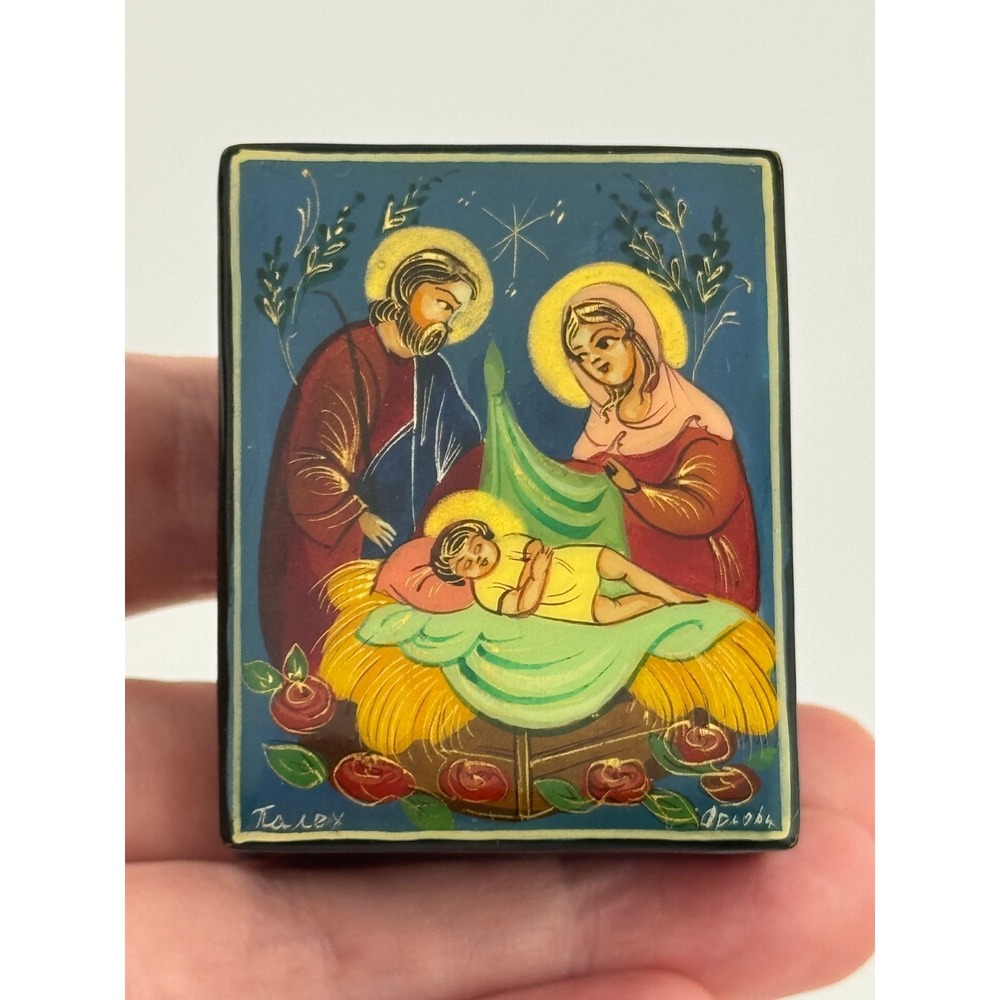 Vintage Russian Lacquer Painted Nativity Small‎ Trinket Box